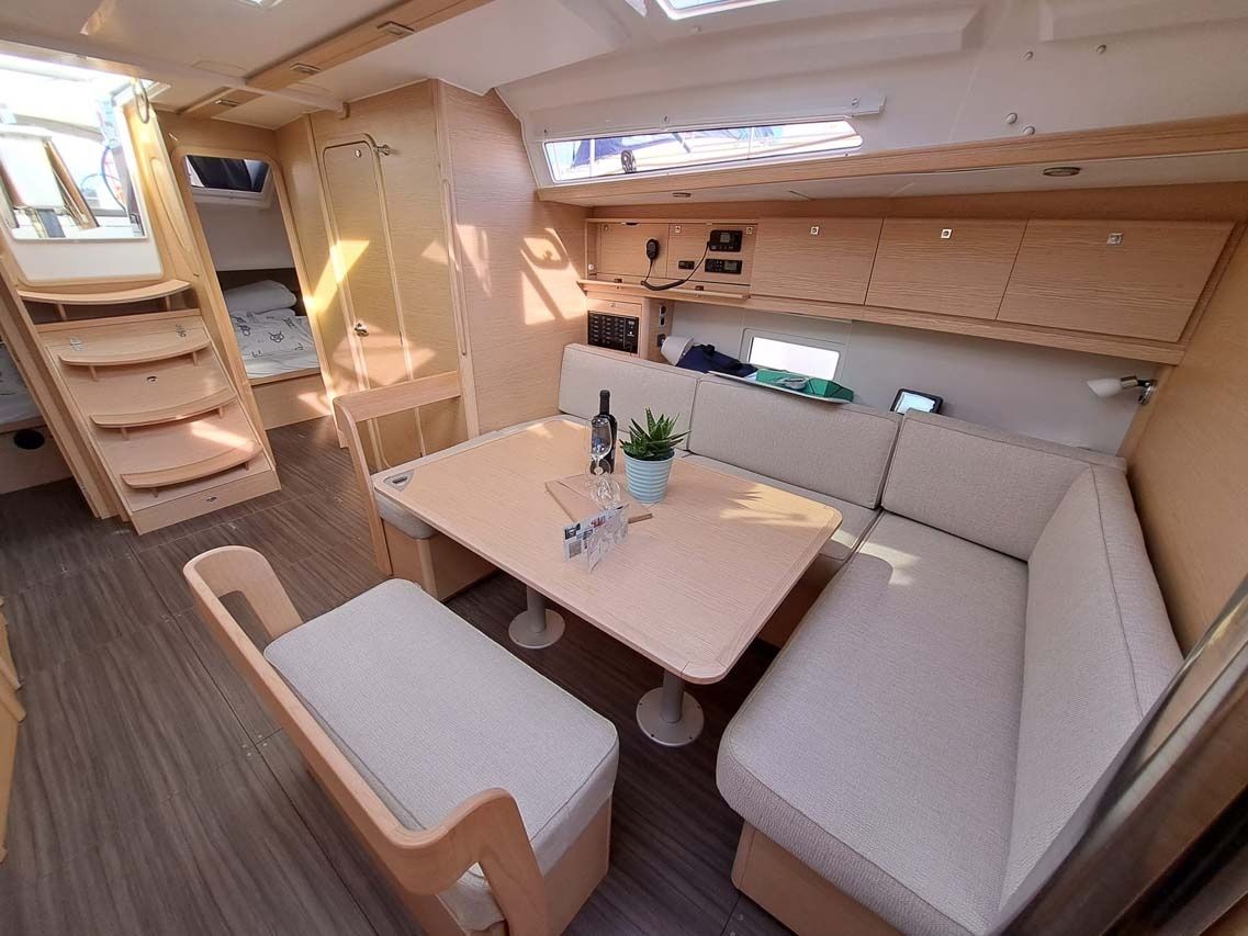 Dufour 430 | Ansomo