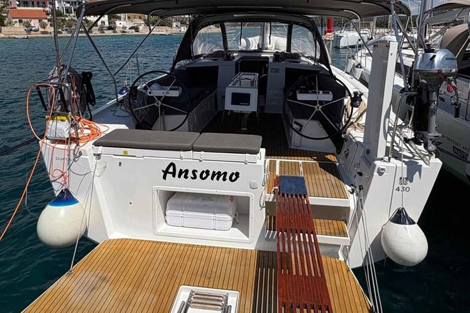 Dufour 430 | Ansomo