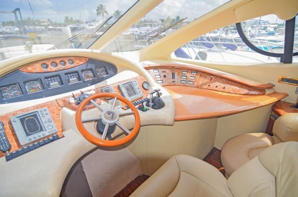 Azimut 55 | Ancoral 2