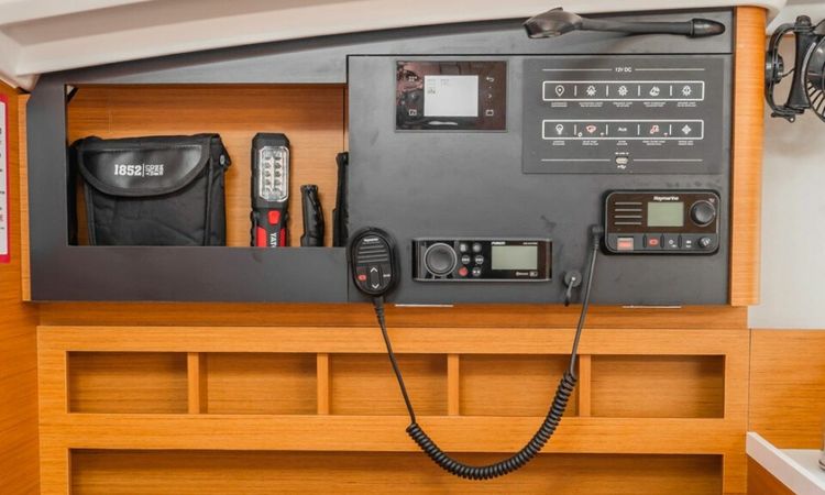 Jeanneau Sun Odyssey 410 | Pangeo