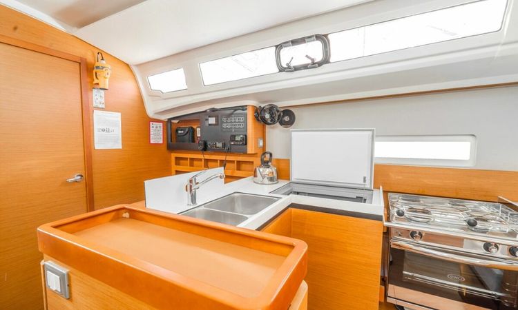 Jeanneau Sun Odyssey 410 | Pangeo