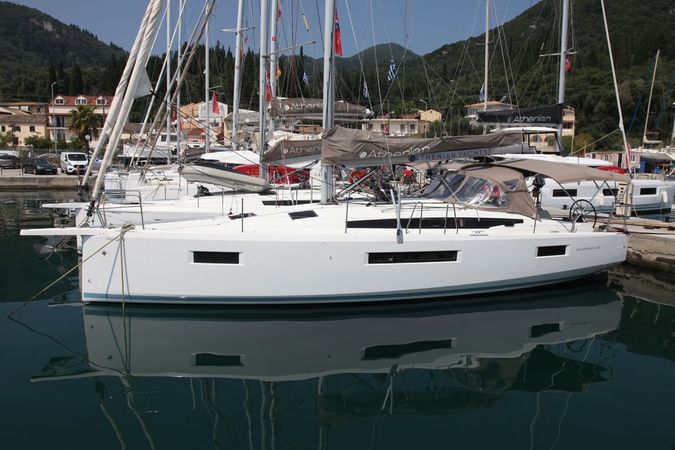 Jeanneau Sun Odyssey 410 | Pangeo