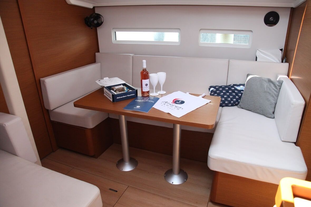 Jeanneau Sun Odyssey 410 | Pangeo