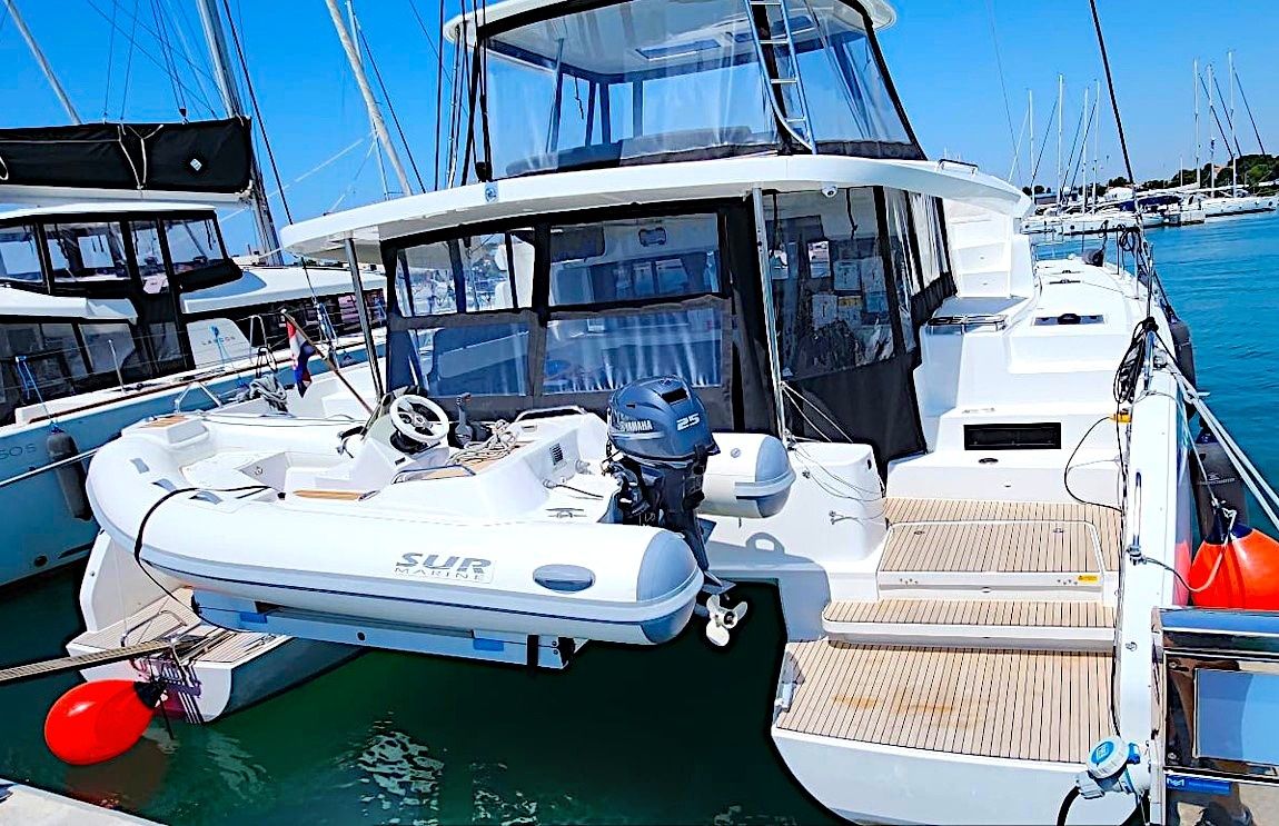 Lagoon 46 | Mira