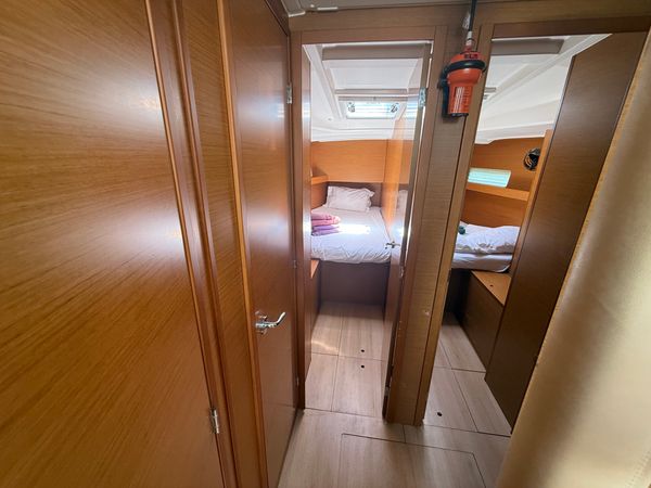 Jeanneau Sun Loft 47 | Bluebell