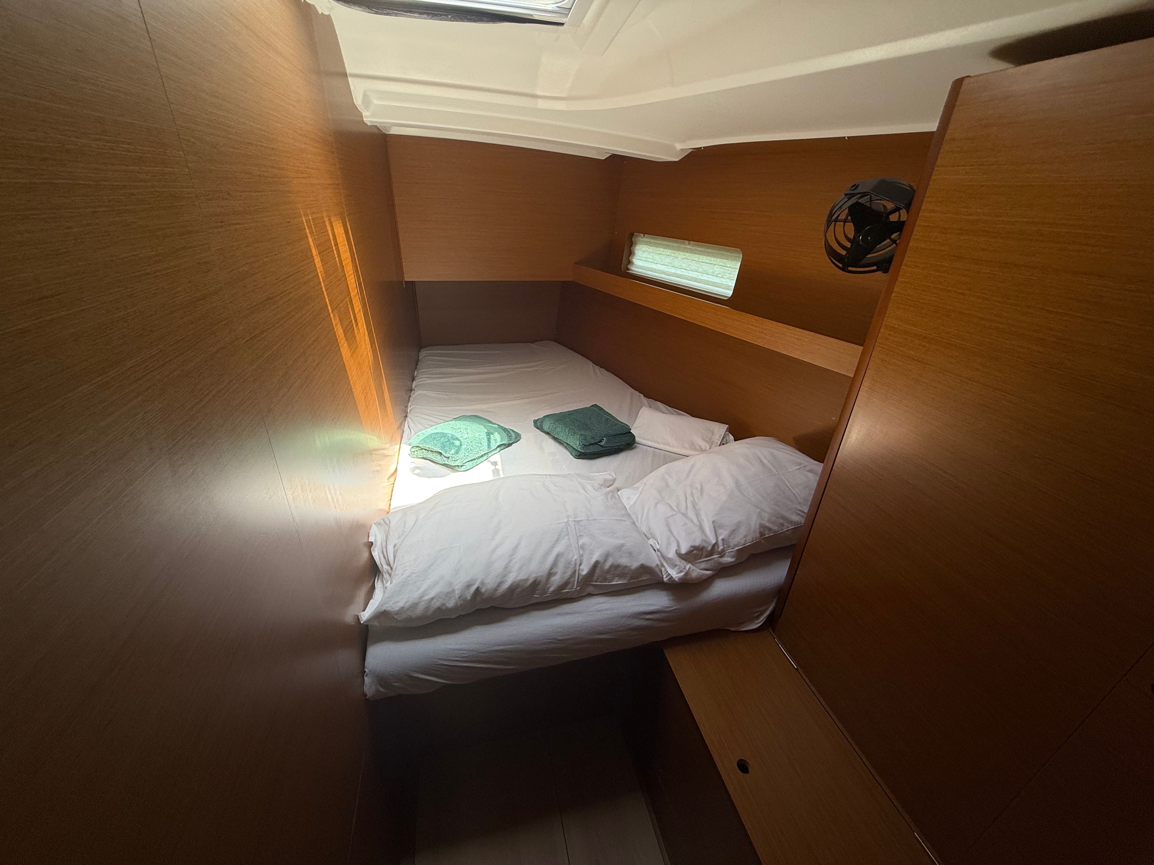 Jeanneau Sun Loft 47 | Bluebell