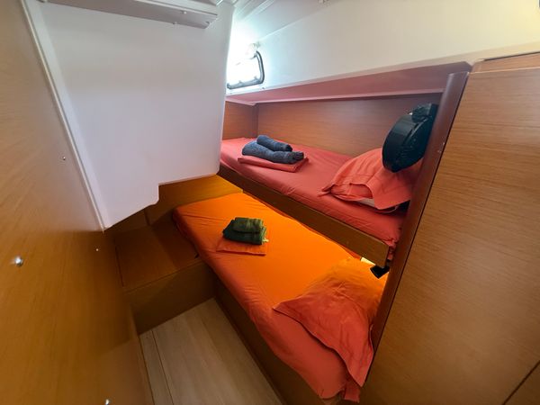 Jeanneau Sun Loft 47 | Bluebell
