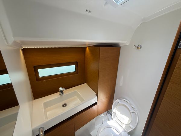 Jeanneau Sun Loft 47 | Bluebell
