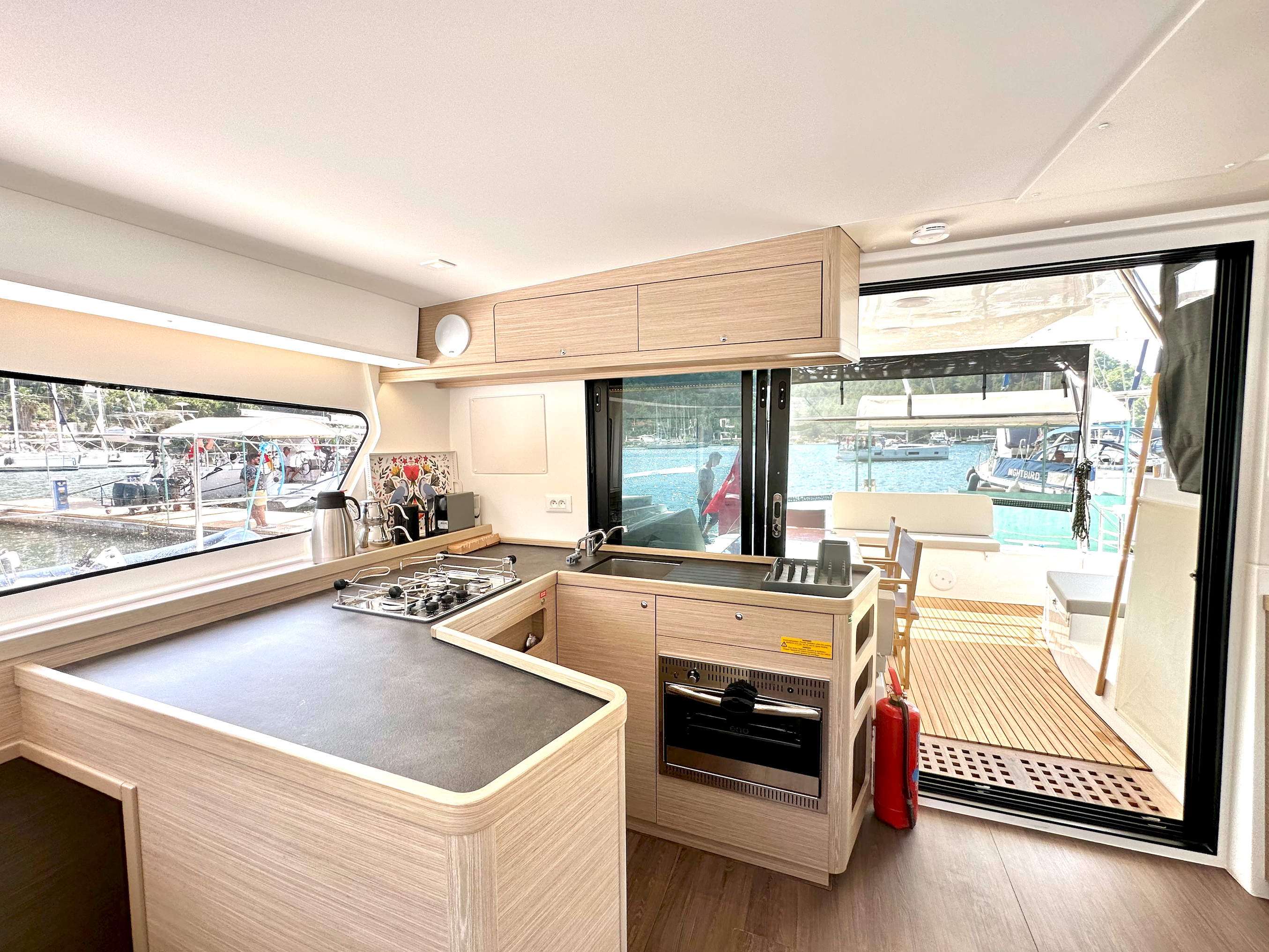 Lagoon 42 | Sail Electra