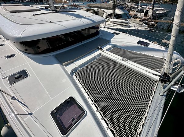 Lagoon 42 | Sail Electra