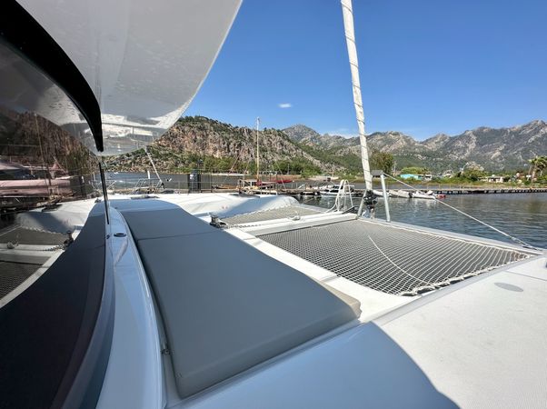 Lagoon 42 | Sail Electra