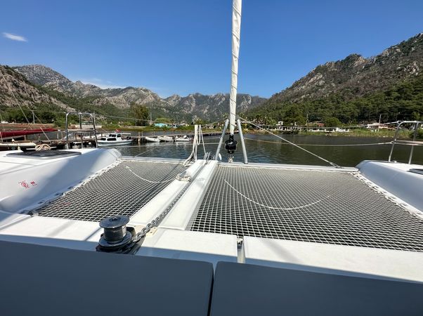 Lagoon 42 | Sail Electra