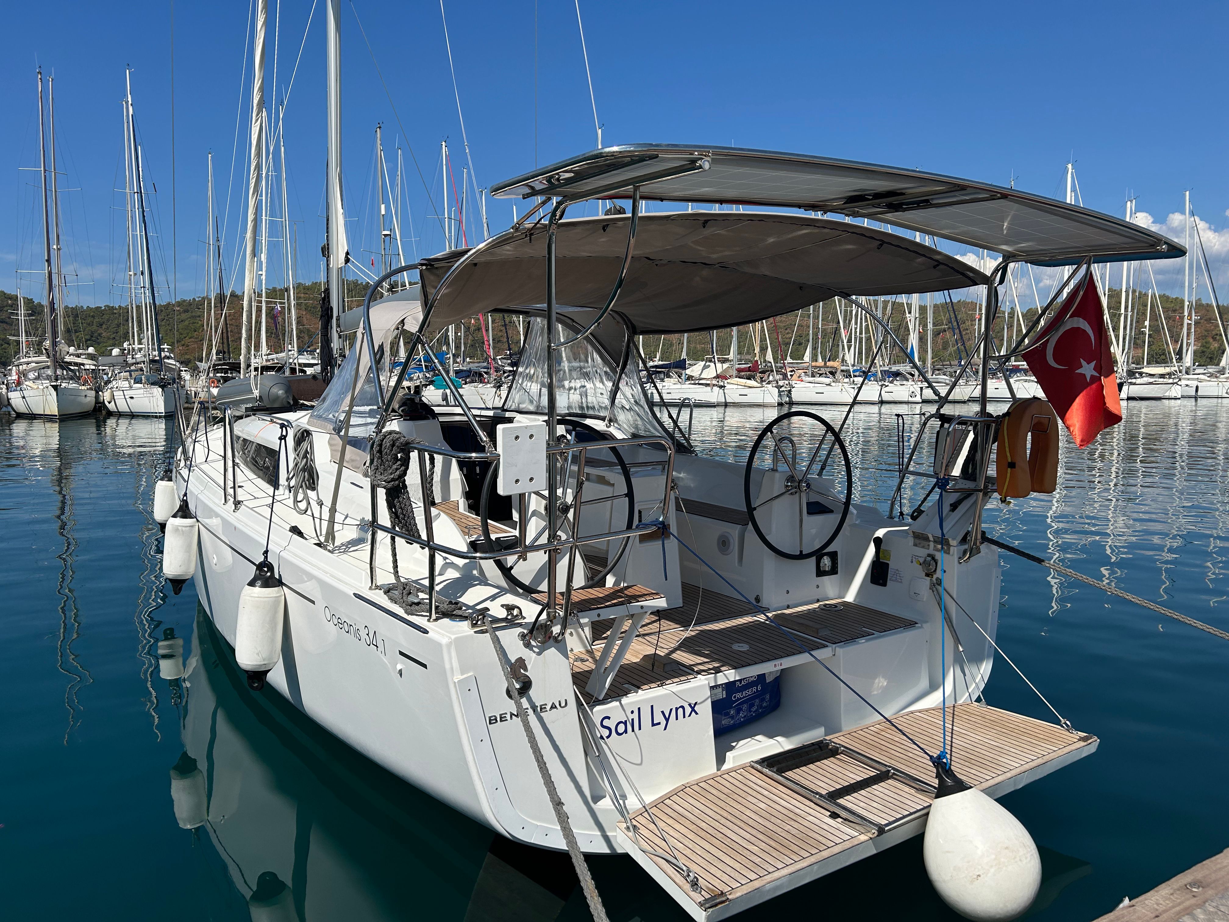 Beneteau Oceanis 34.1 | Sail Lynx