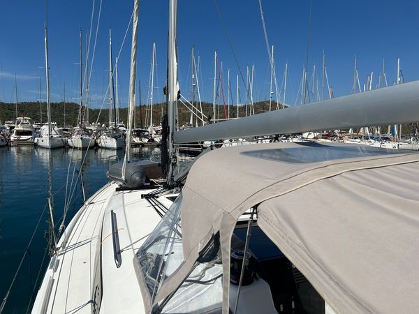 Beneteau Oceanis 34.1 | Sail Lynx