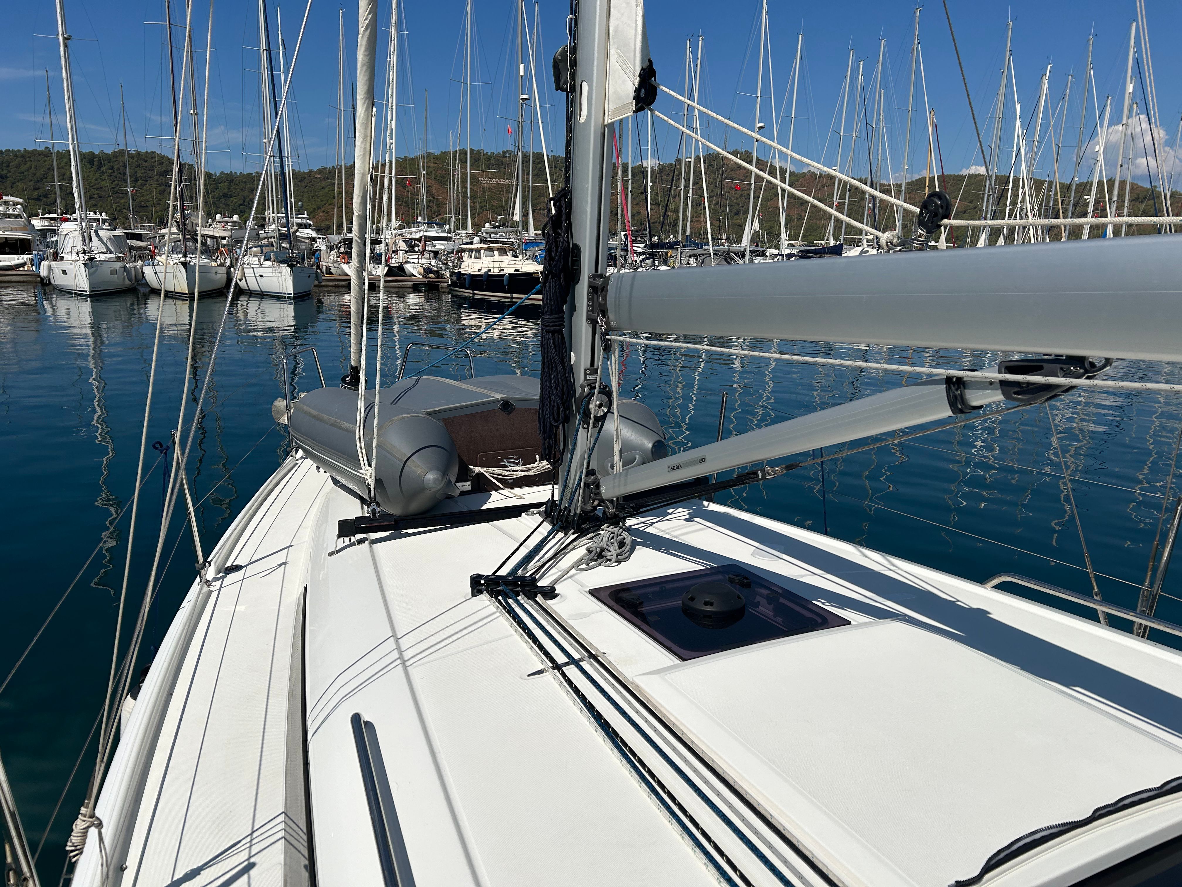 Beneteau Oceanis 34.1 | Sail Lynx