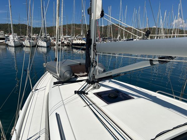 Beneteau Oceanis 34.1 | Sail Lynx