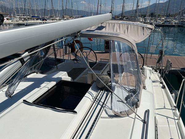 Beneteau Oceanis 34.1 | Sail Lynx