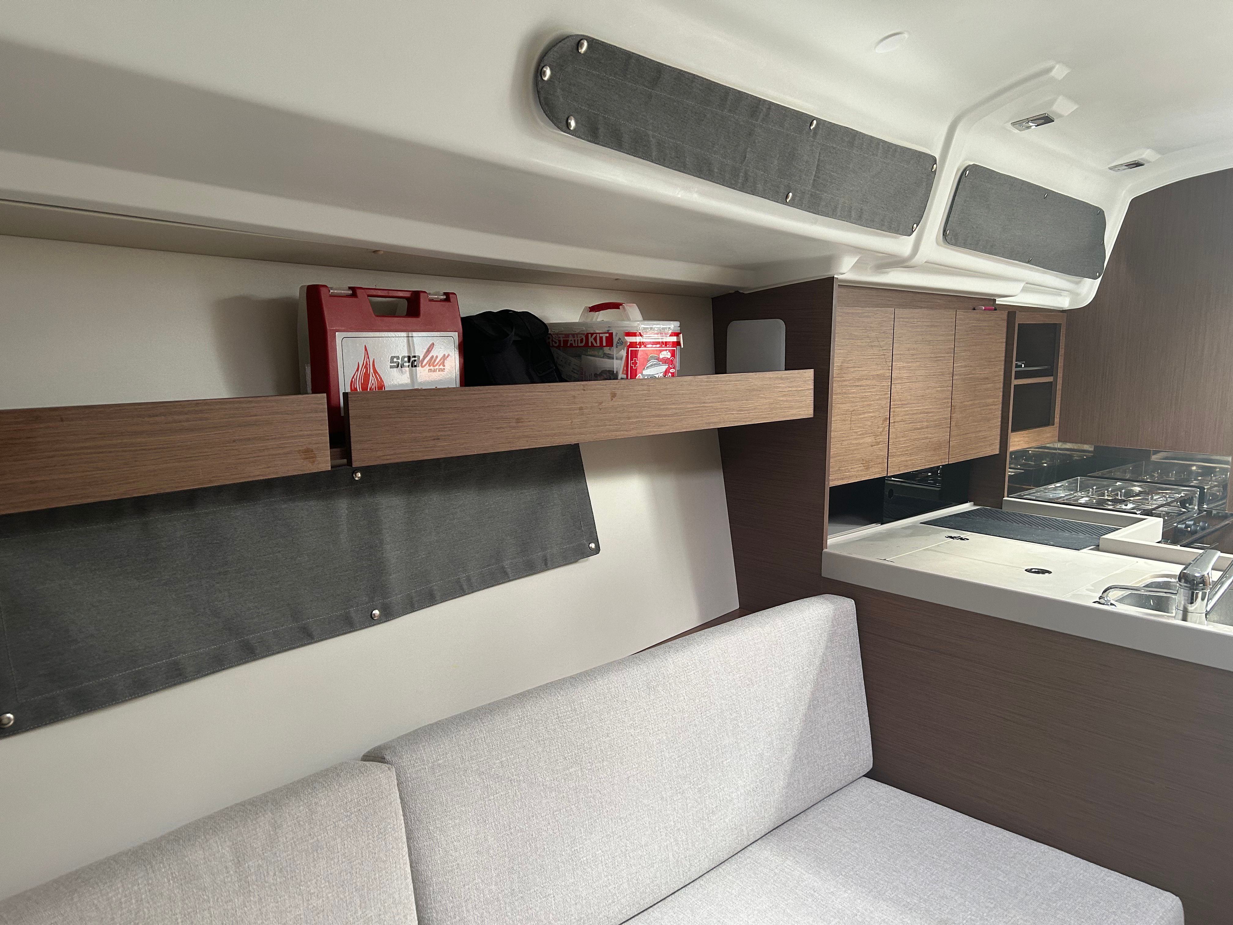 Beneteau Oceanis 34.1 | Sail Lynx