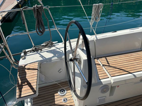 Beneteau Oceanis 34.1 | Sail Lynx