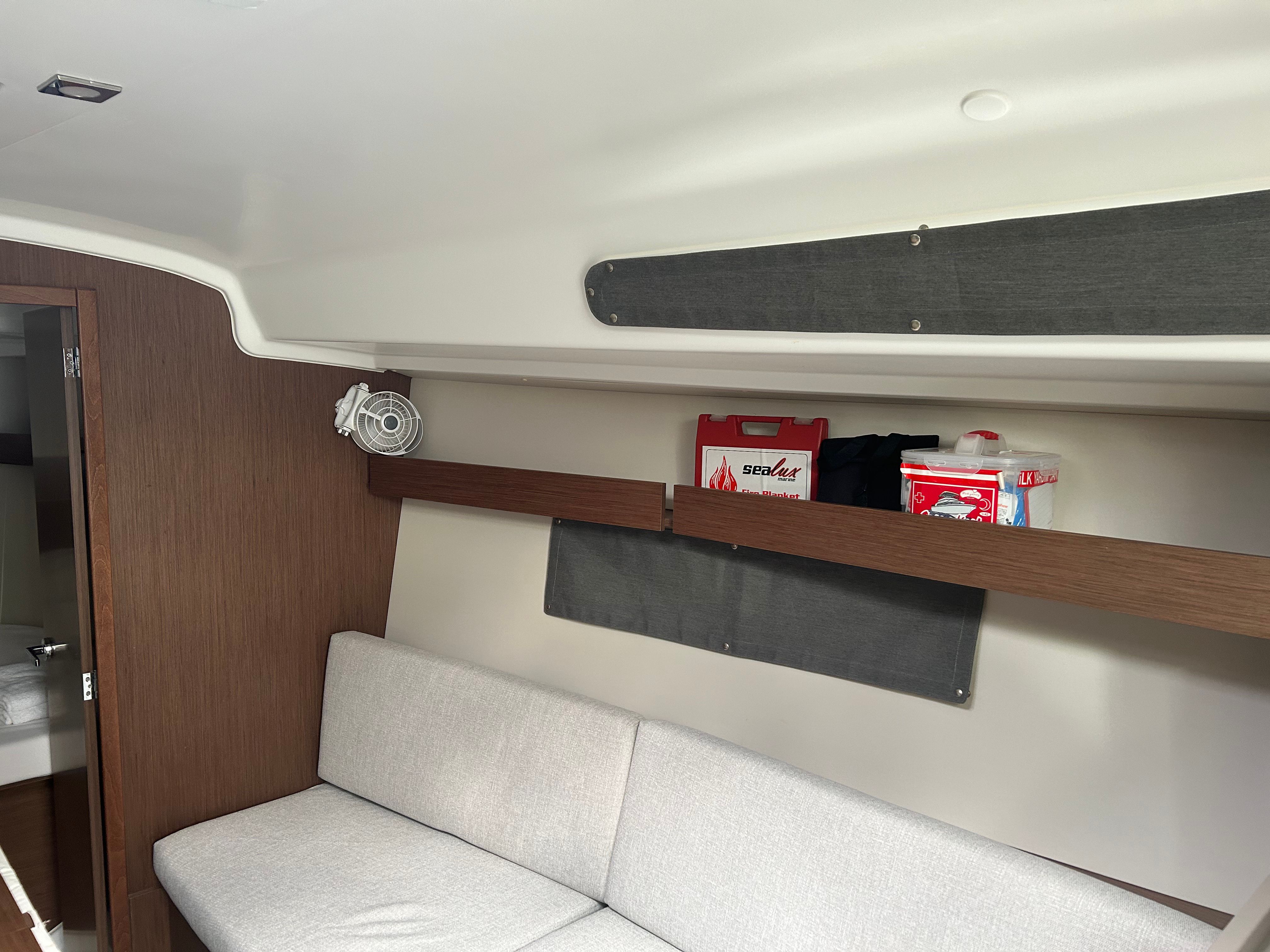 Beneteau Oceanis 34.1 | Sail Lynx