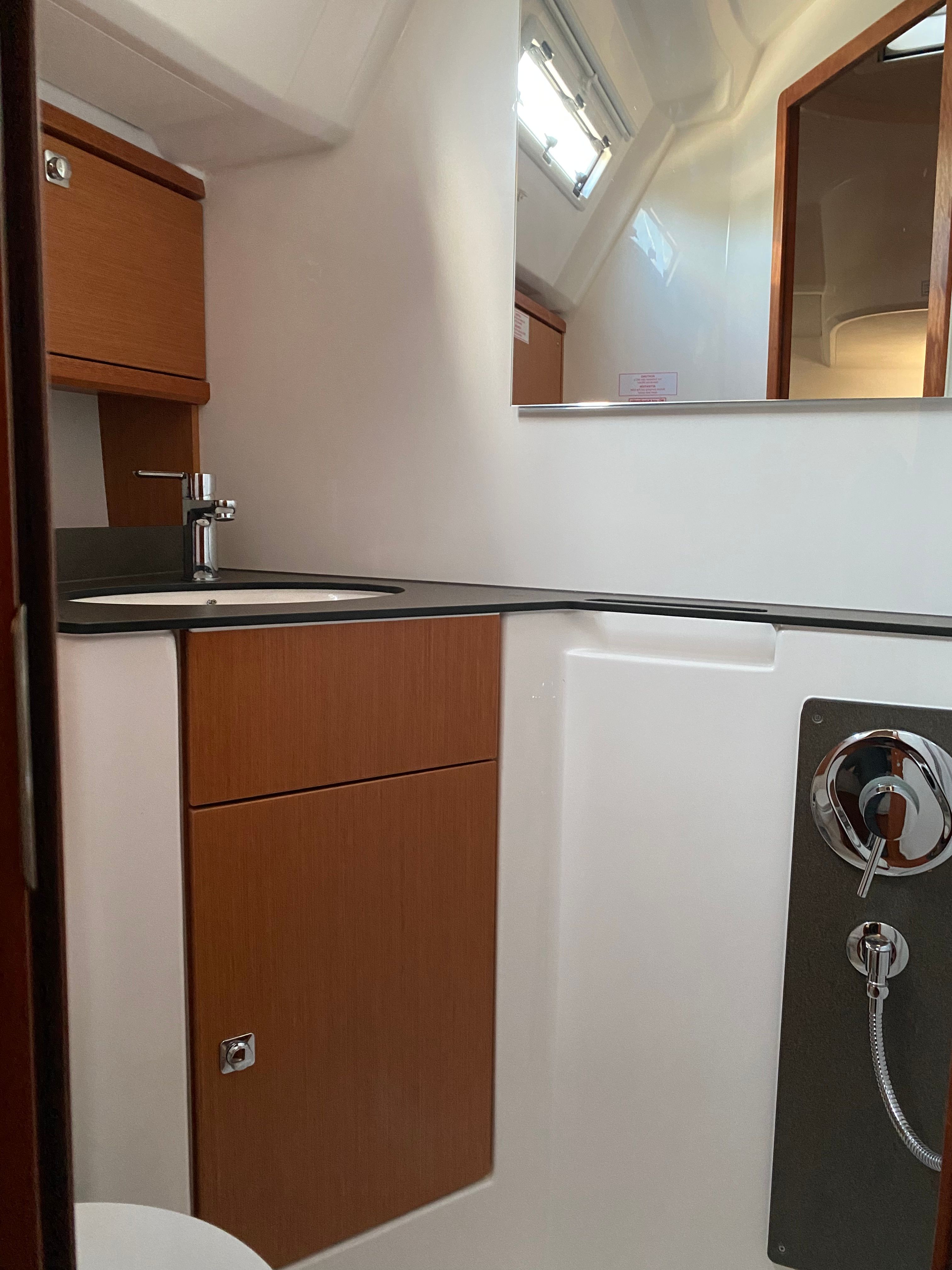Bavaria Cruiser 46 | Sail Leo