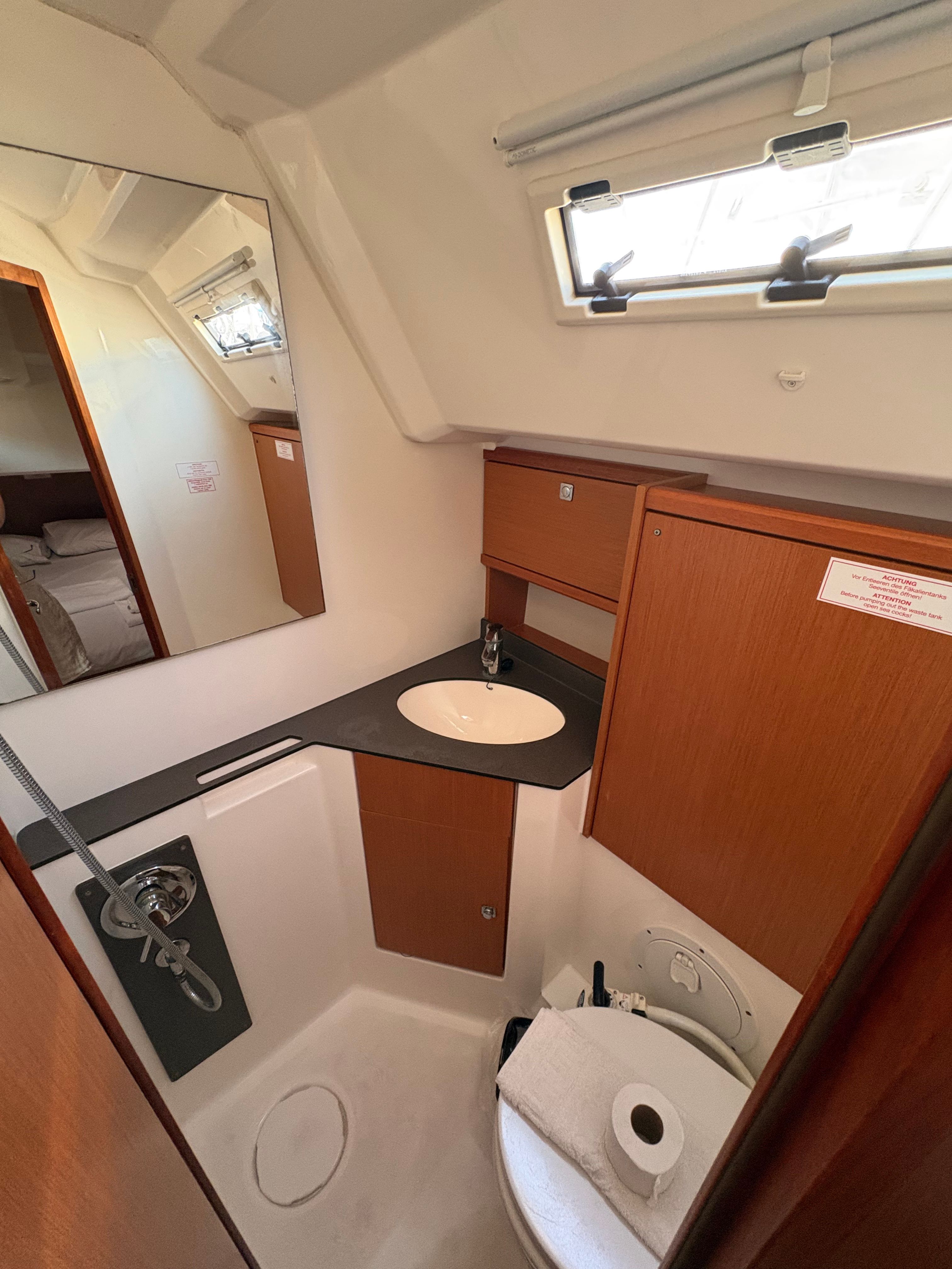 Bavaria Cruiser 46 | Sail Leo