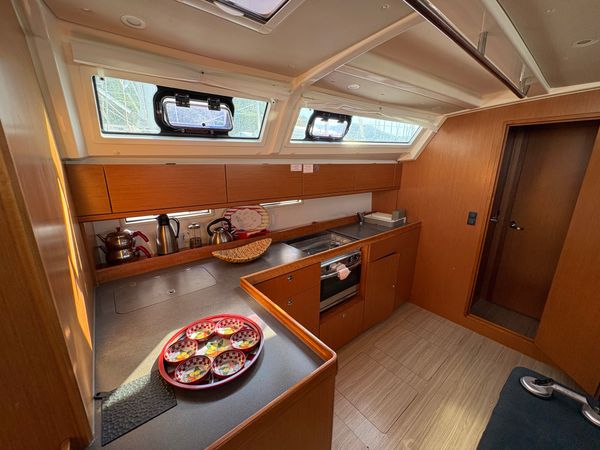 Bavaria Cruiser 46 | Sail Leo