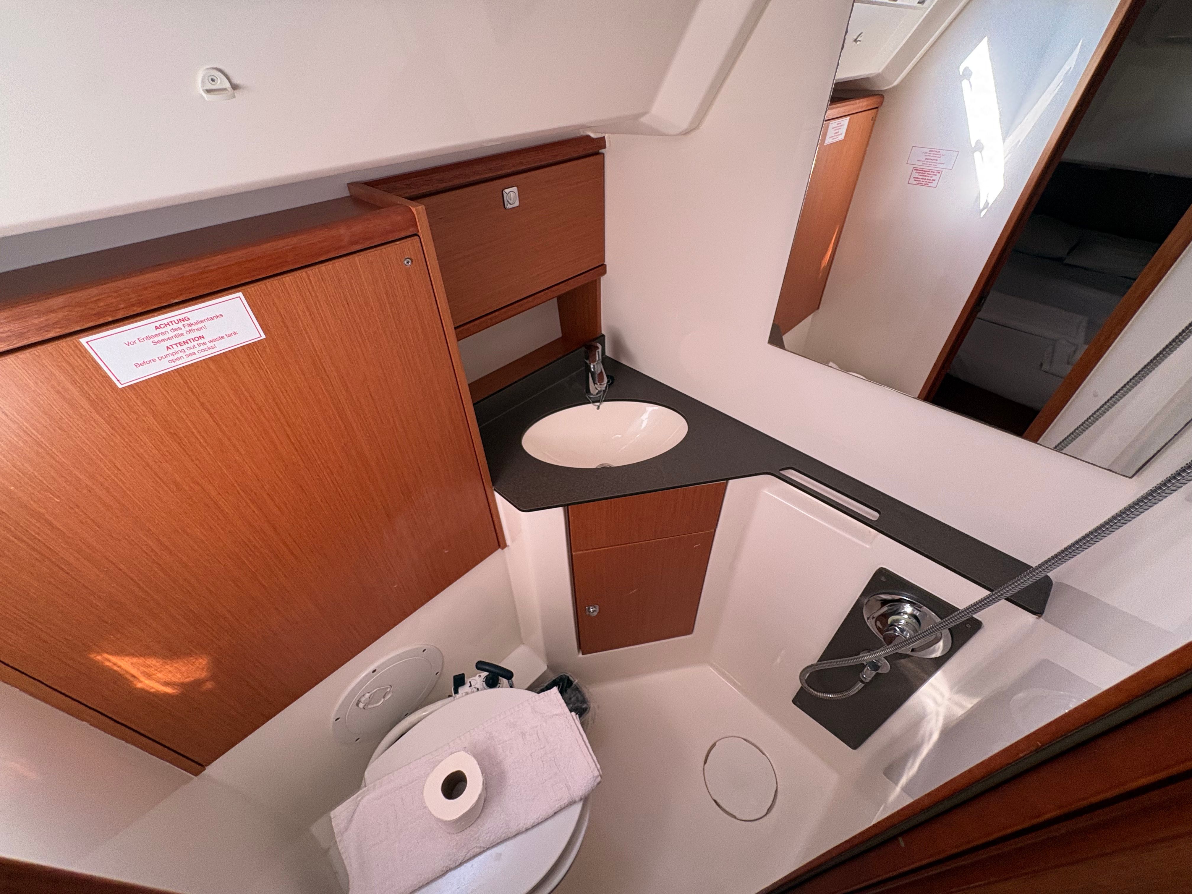 Bavaria Cruiser 46 | Sail Leo