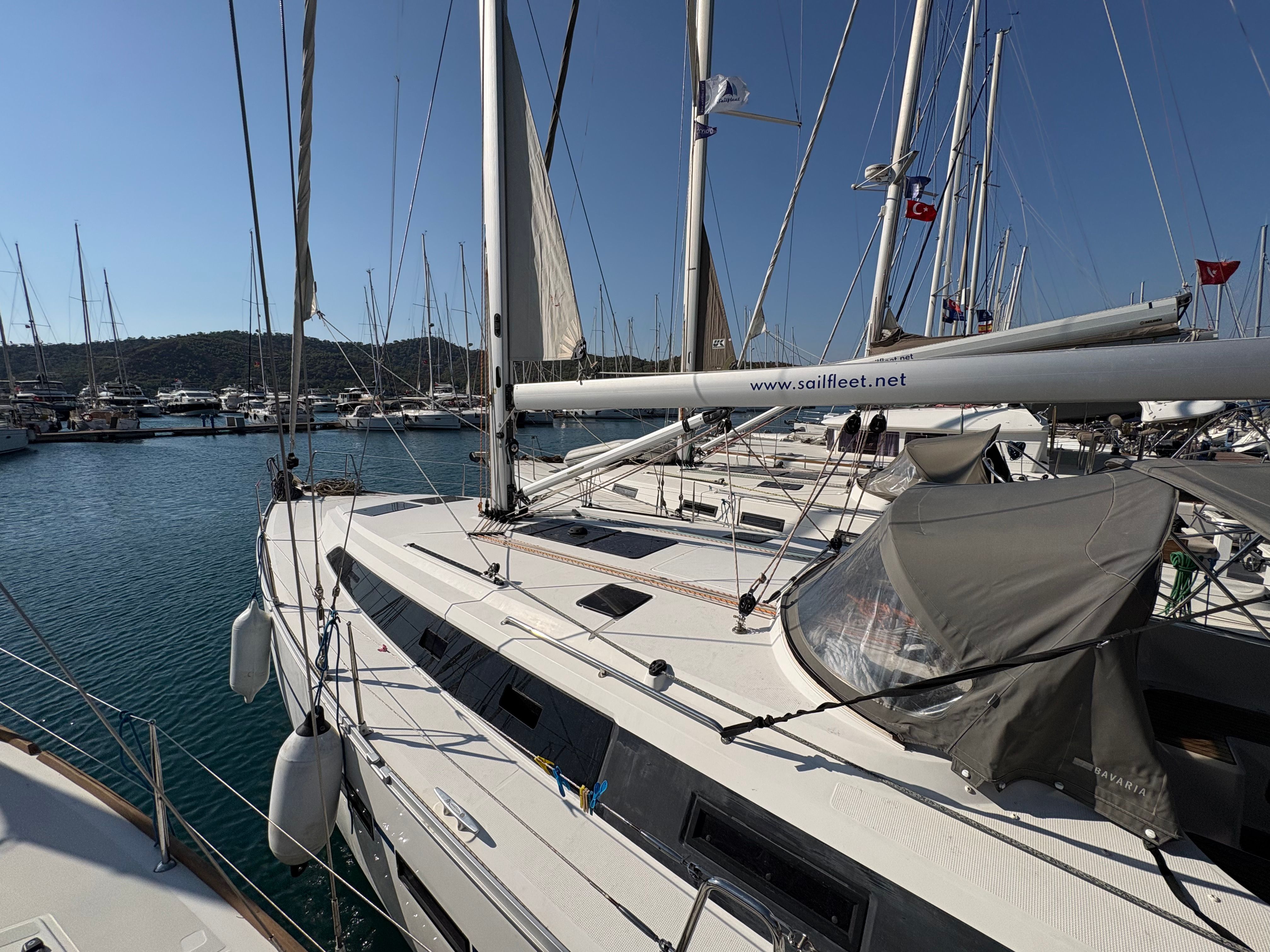 Bavaria Cruiser 46 | Sail Leo