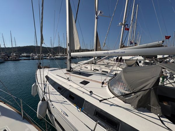 Bavaria Cruiser 46 | Sail Leo
