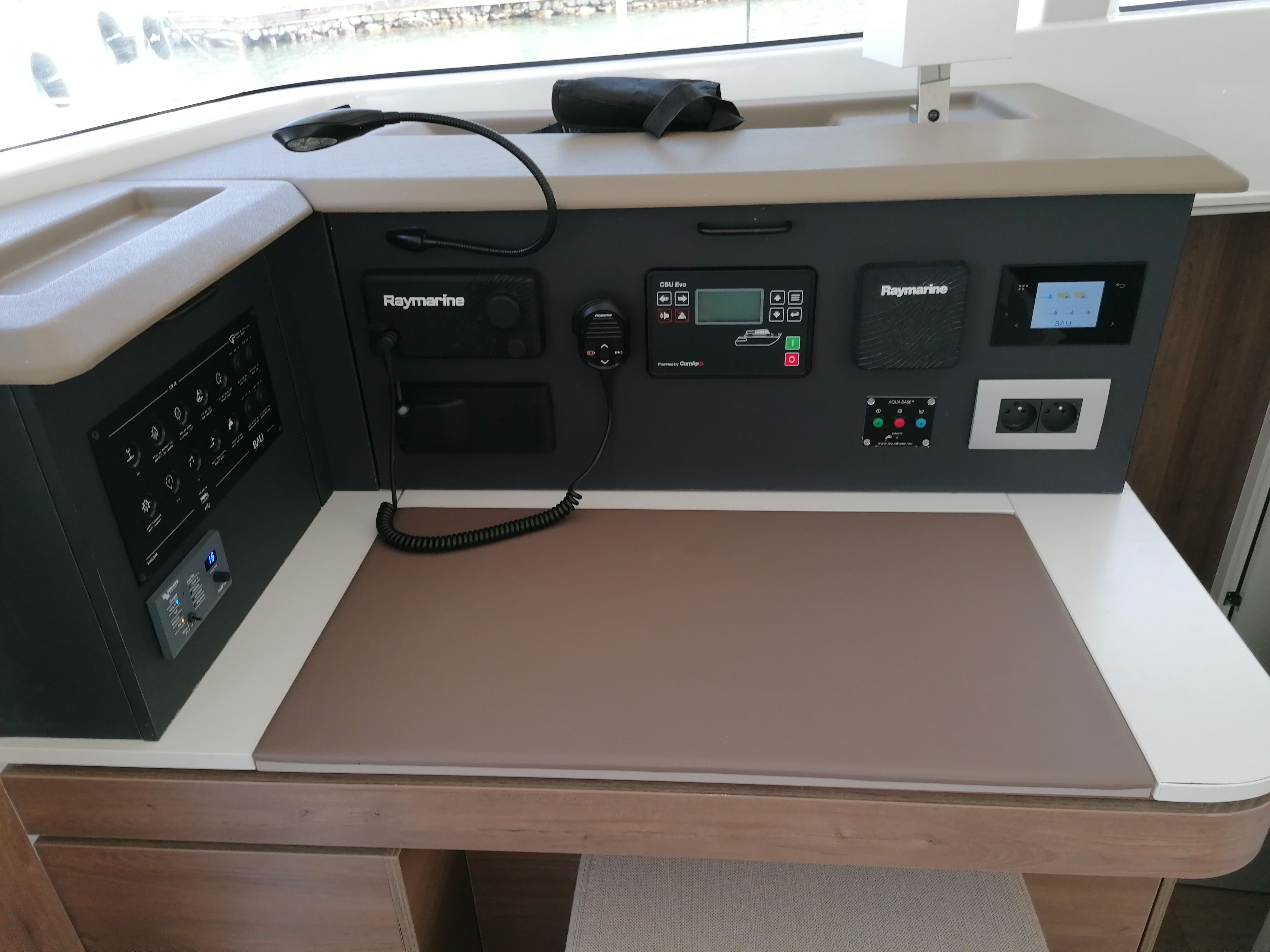 Bali 4.2 | Par Avion