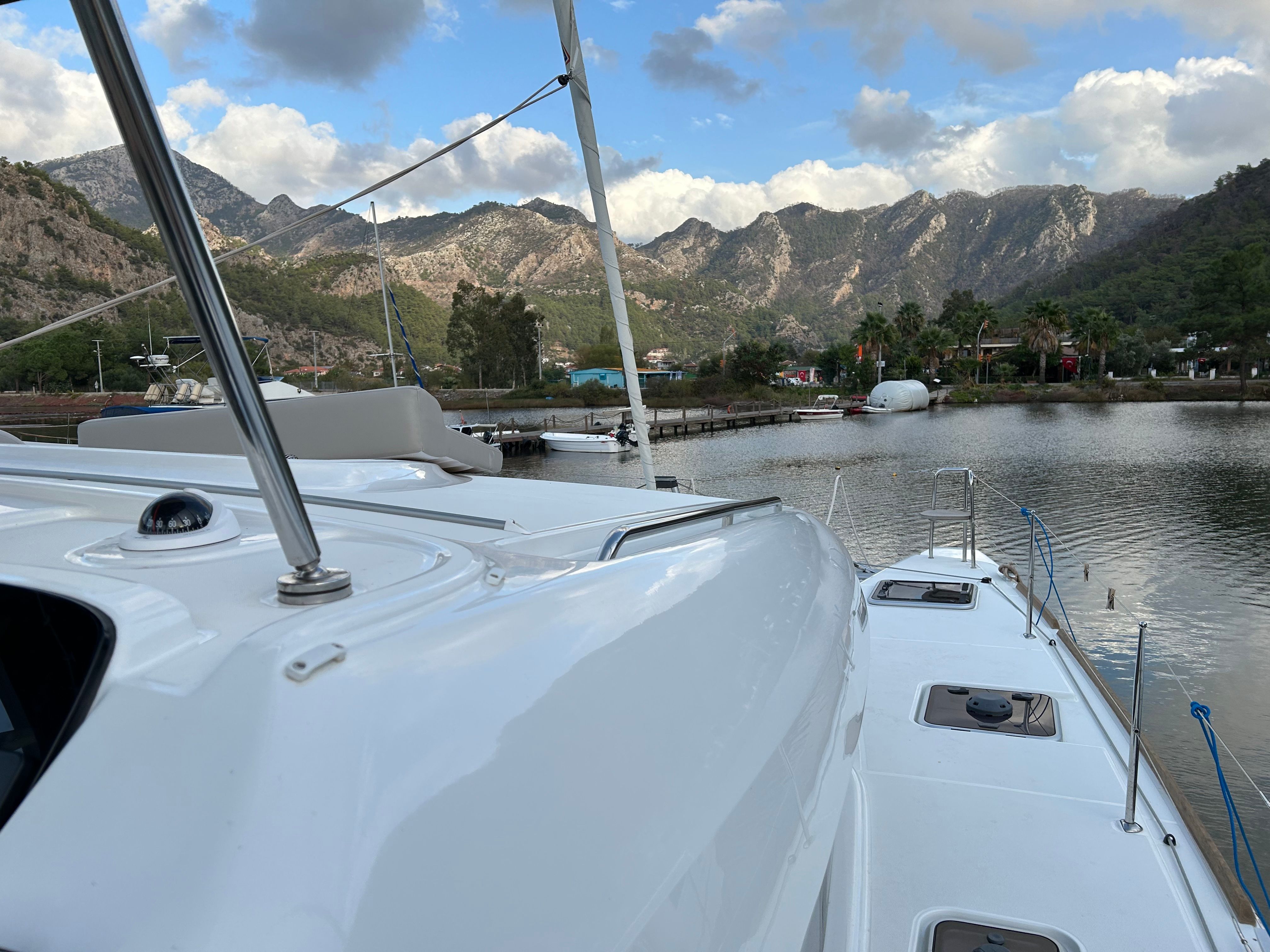 Lagoon 40 | Sail Agena