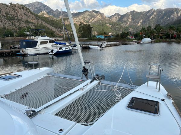Lagoon 40 | Sail Agena