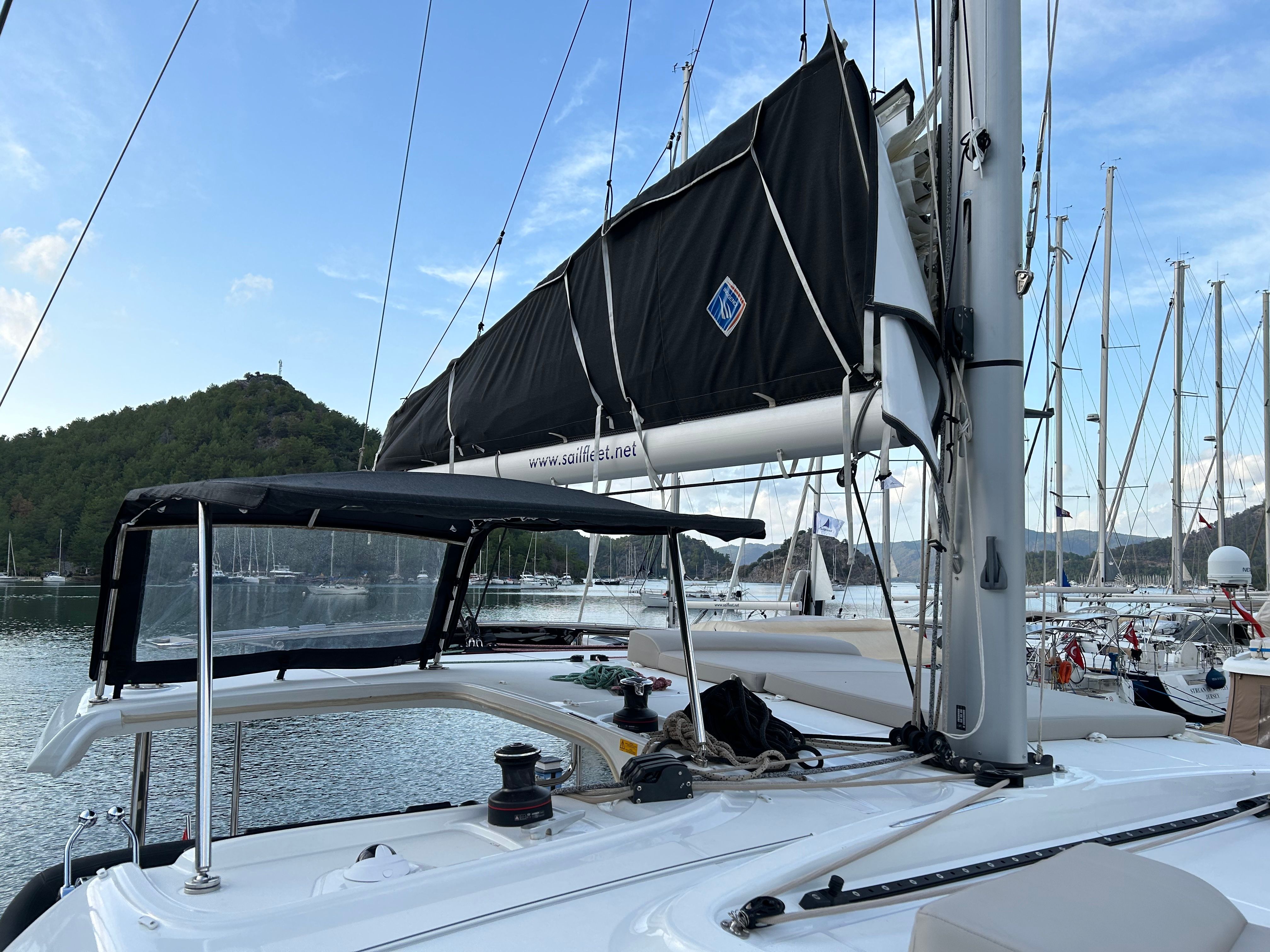 Lagoon 40 | Sail Agena