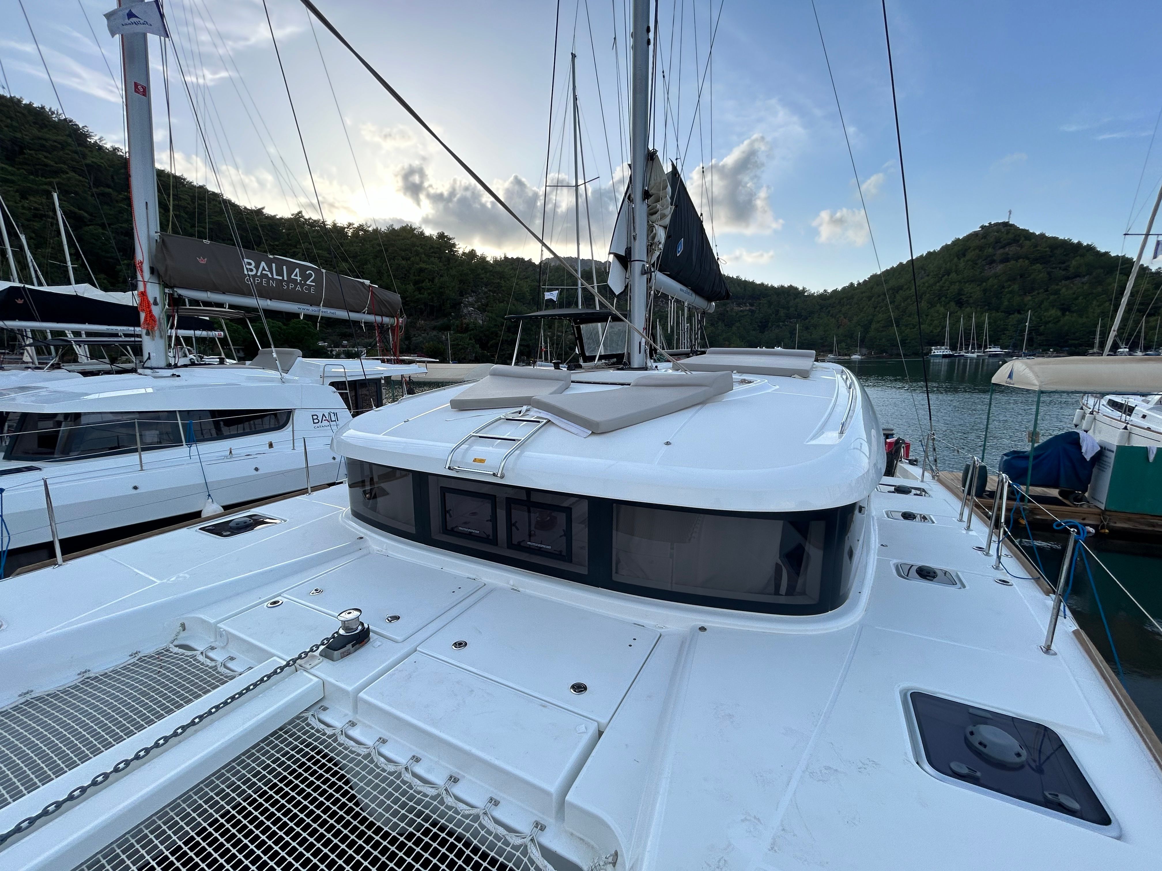 Lagoon 40 | Sail Agena