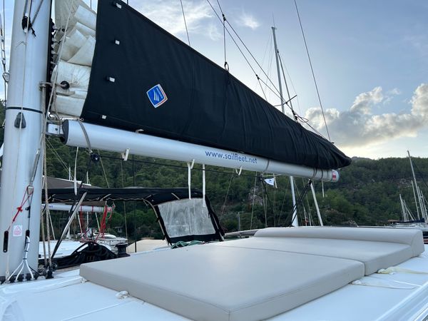 Lagoon 40 | Sail Agena