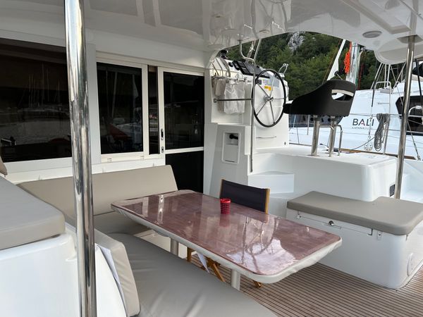 Lagoon 40 | Sail Agena