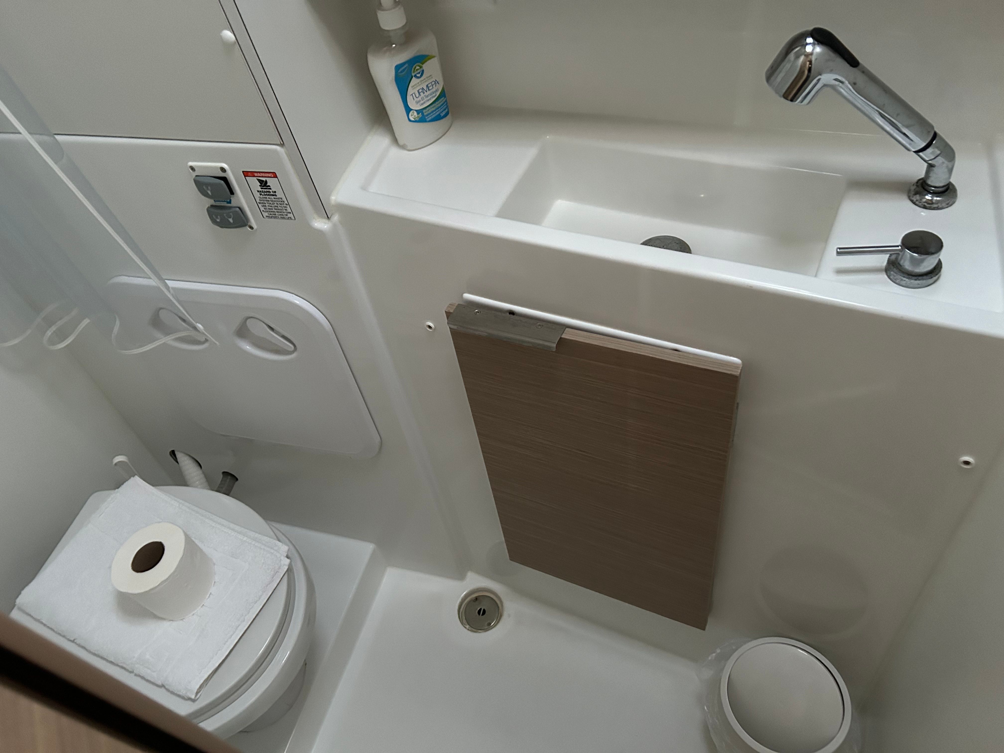 Lagoon 40 | Sail Agena