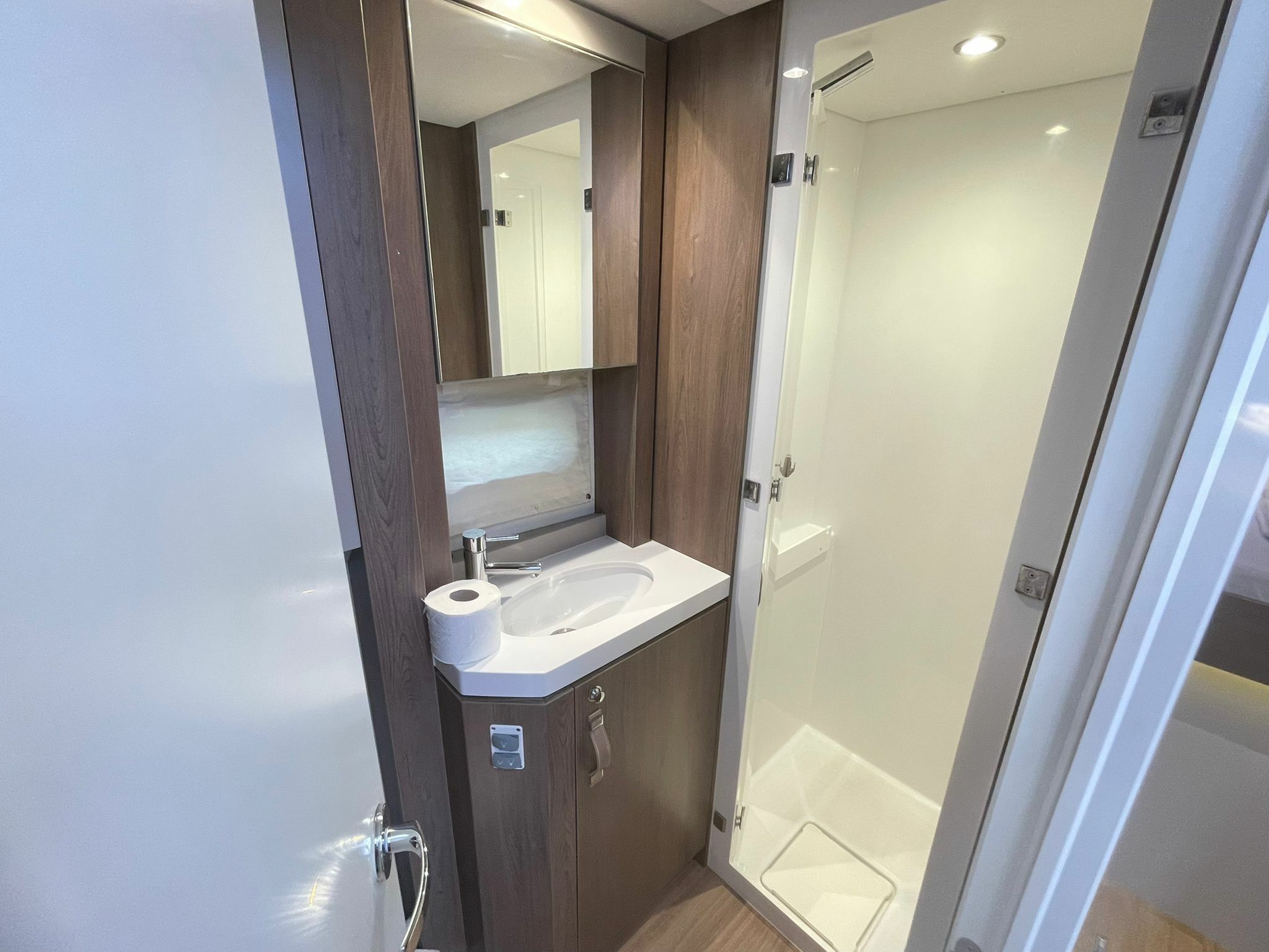 Bali 4.6 | Sail Aquarius