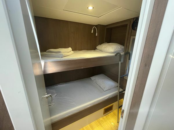 Bali 4.6 | Sail Aquarius