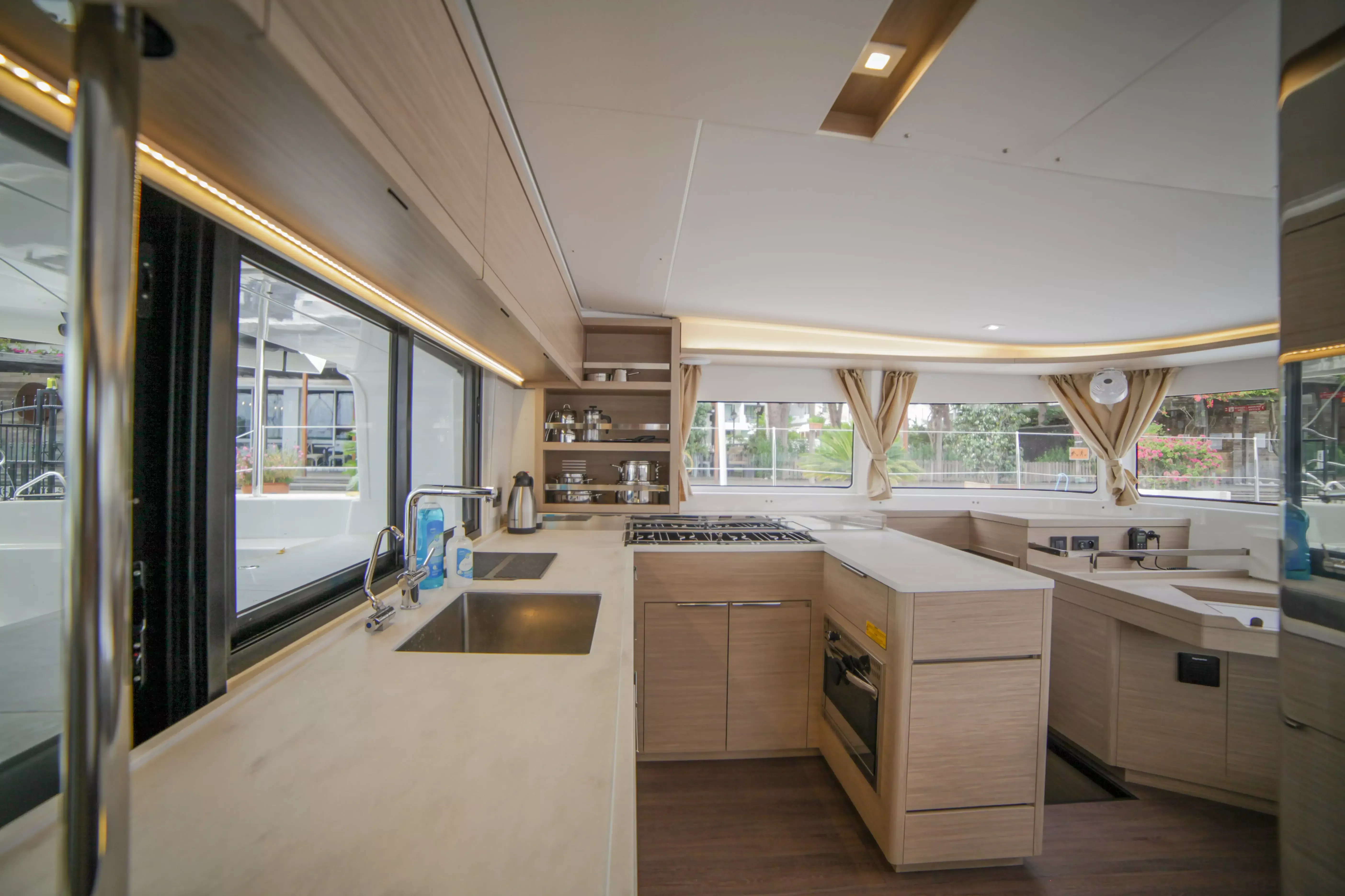 Lagoon 46 | Sail Pegasus