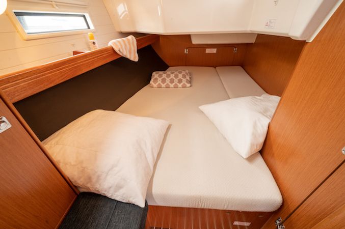 Bavaria Cruiser 37 | Avalon