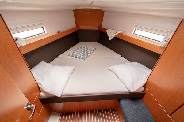 Bavaria Cruiser 37 | Avalon