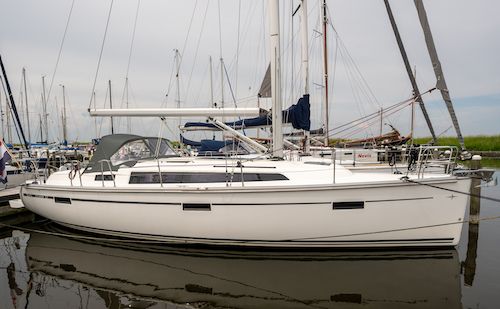 Bavaria Cruiser 37 | Avalon