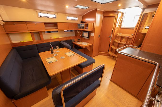 Bavaria Cruiser 45 | 3 Bees