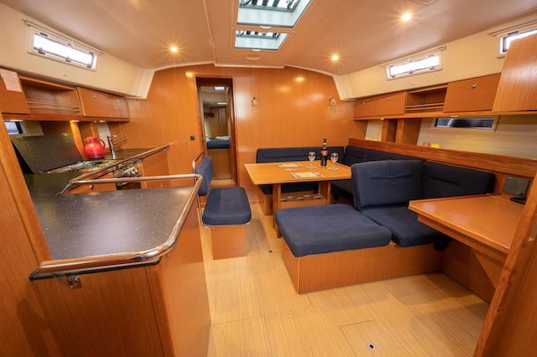 Bavaria Cruiser 45 | 3 Bees