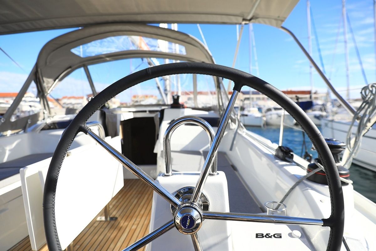 Beneteau Oceanis 34.1 | Rooster