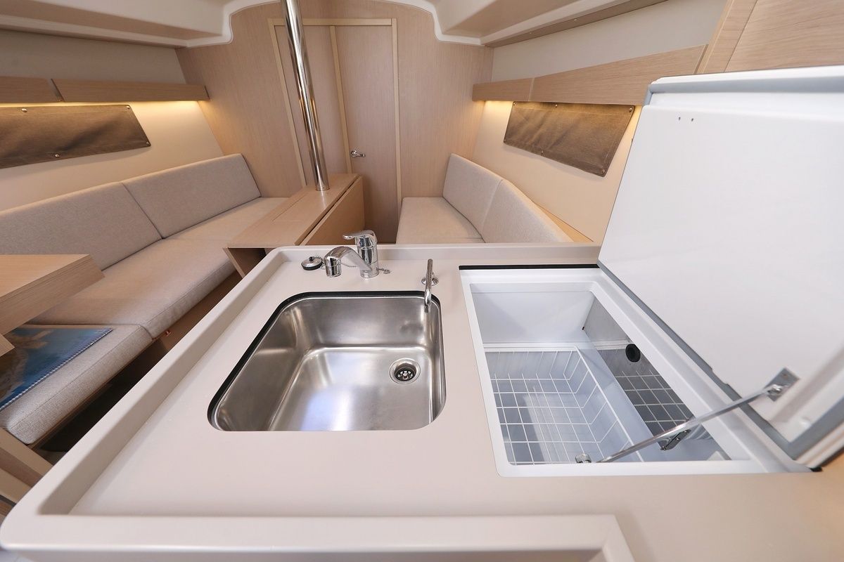 Beneteau Oceanis 34.1 | Rooster