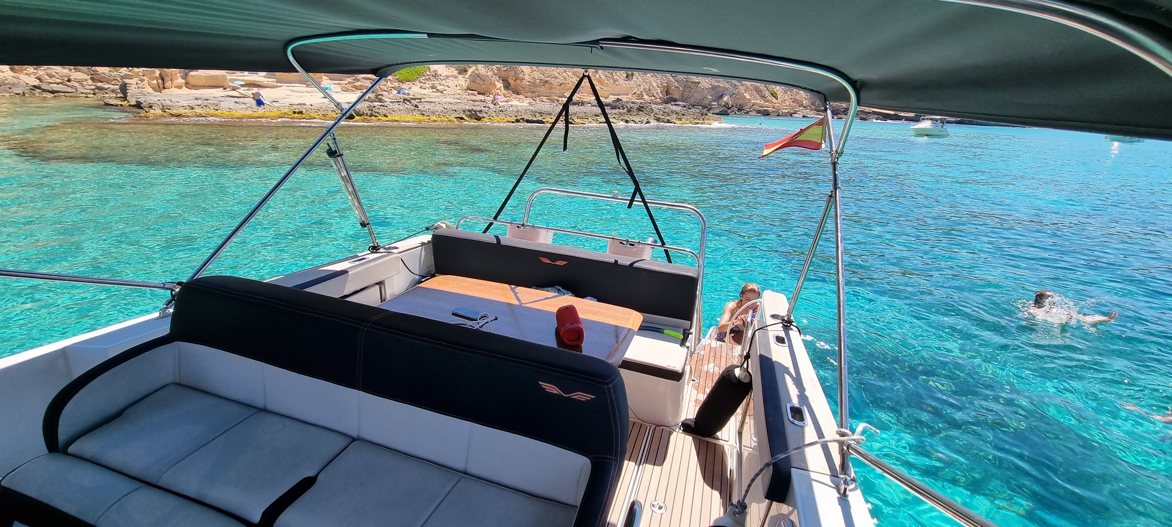 Beneteau Flyer 8.8 Spacedeck | Sunny
