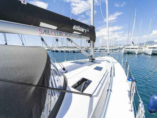 Elan 45 Impression | Trinity
